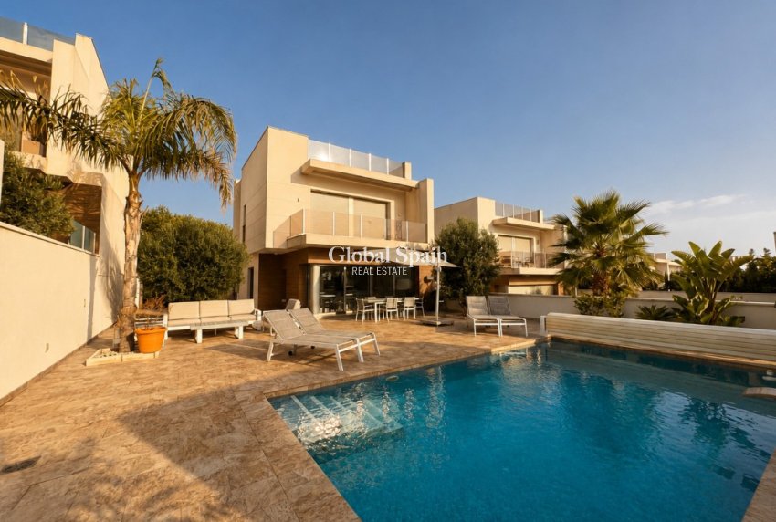 Venta - VILLA -
SAN MIGUEL DE SALINAS - Inland