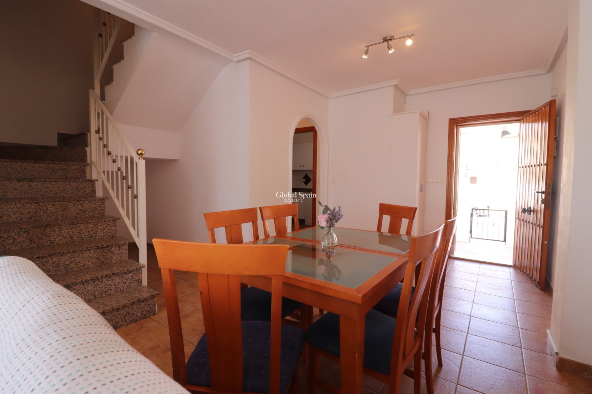 Venta - VILLA -
San Miguel de Salinas - Lake View Mansions