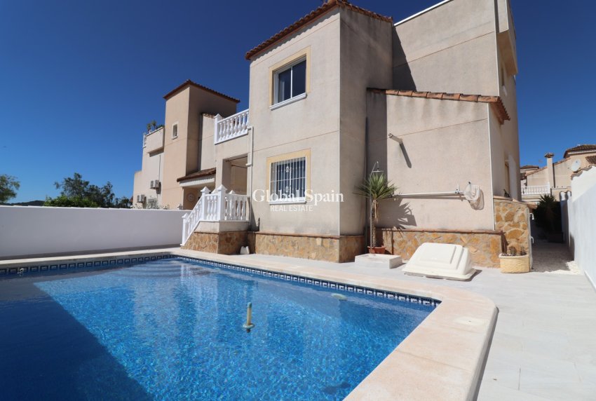Venta - VILLA -
San Miguel de Salinas - Lake View Mansions