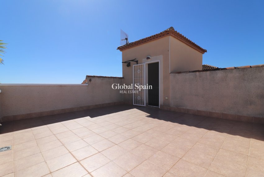 Venta - VILLA -
San Miguel de Salinas - Lake View Mansions