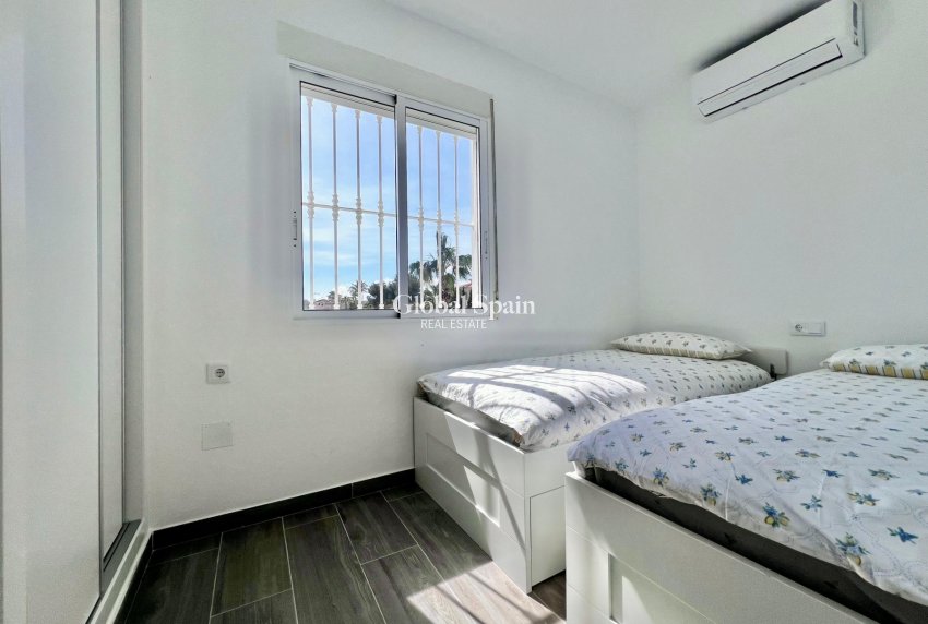 Venta - VILLA -
SAN MIGUEL DE SALINAS - Las filipinas