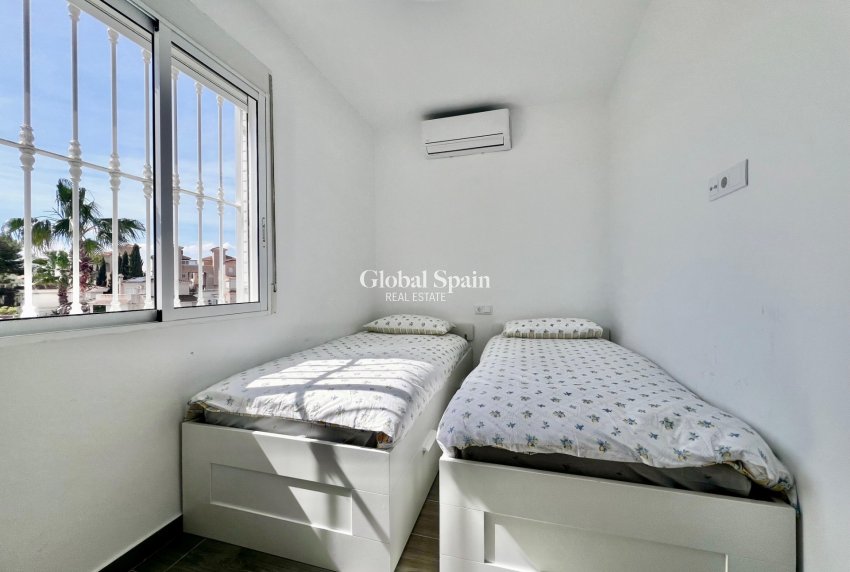 Venta - VILLA -
SAN MIGUEL DE SALINAS - Las filipinas