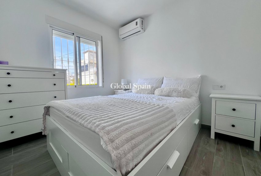 Venta - VILLA -
SAN MIGUEL DE SALINAS - Las filipinas