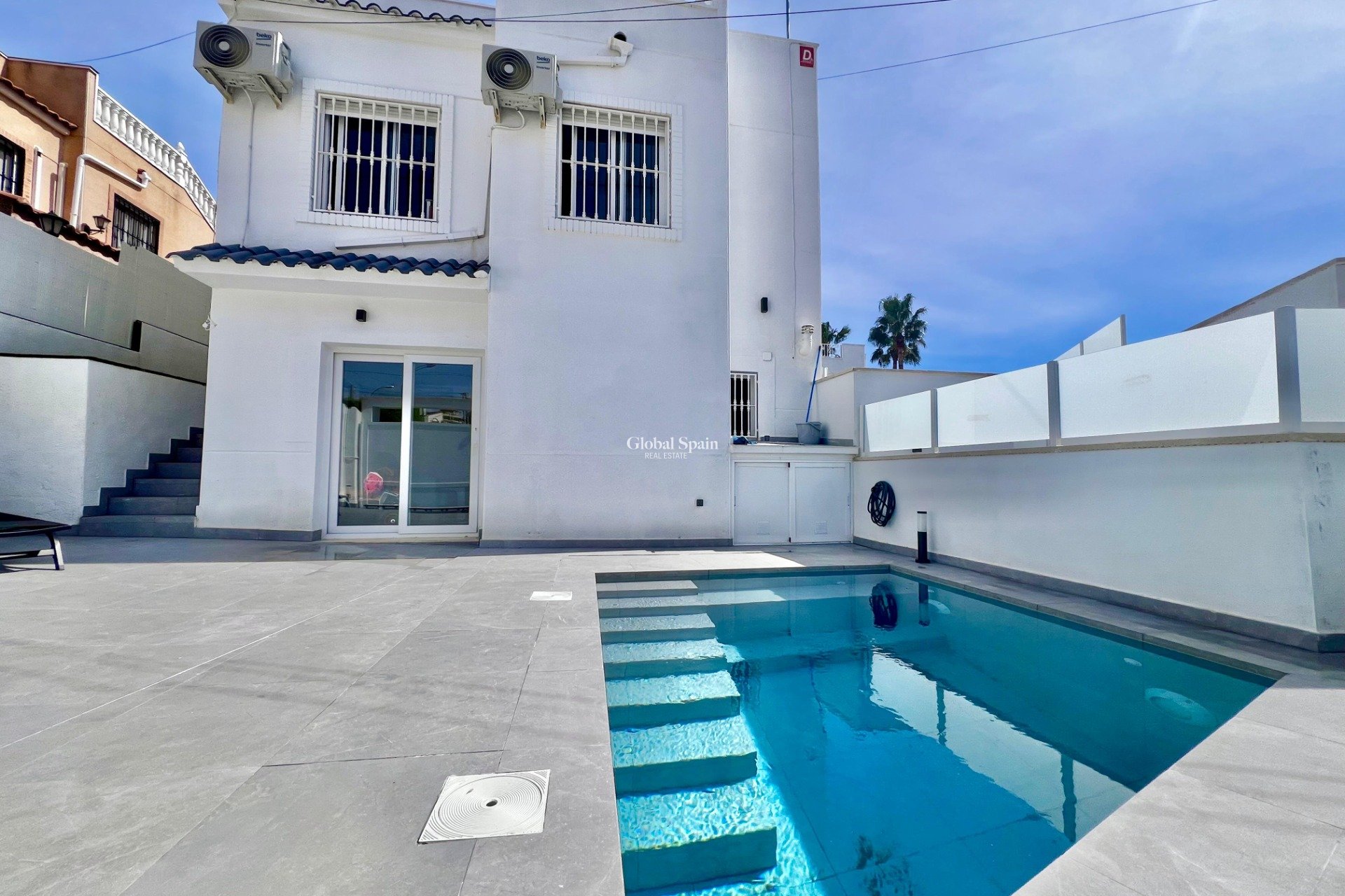 Venta - VILLA -
SAN MIGUEL DE SALINAS - Las filipinas