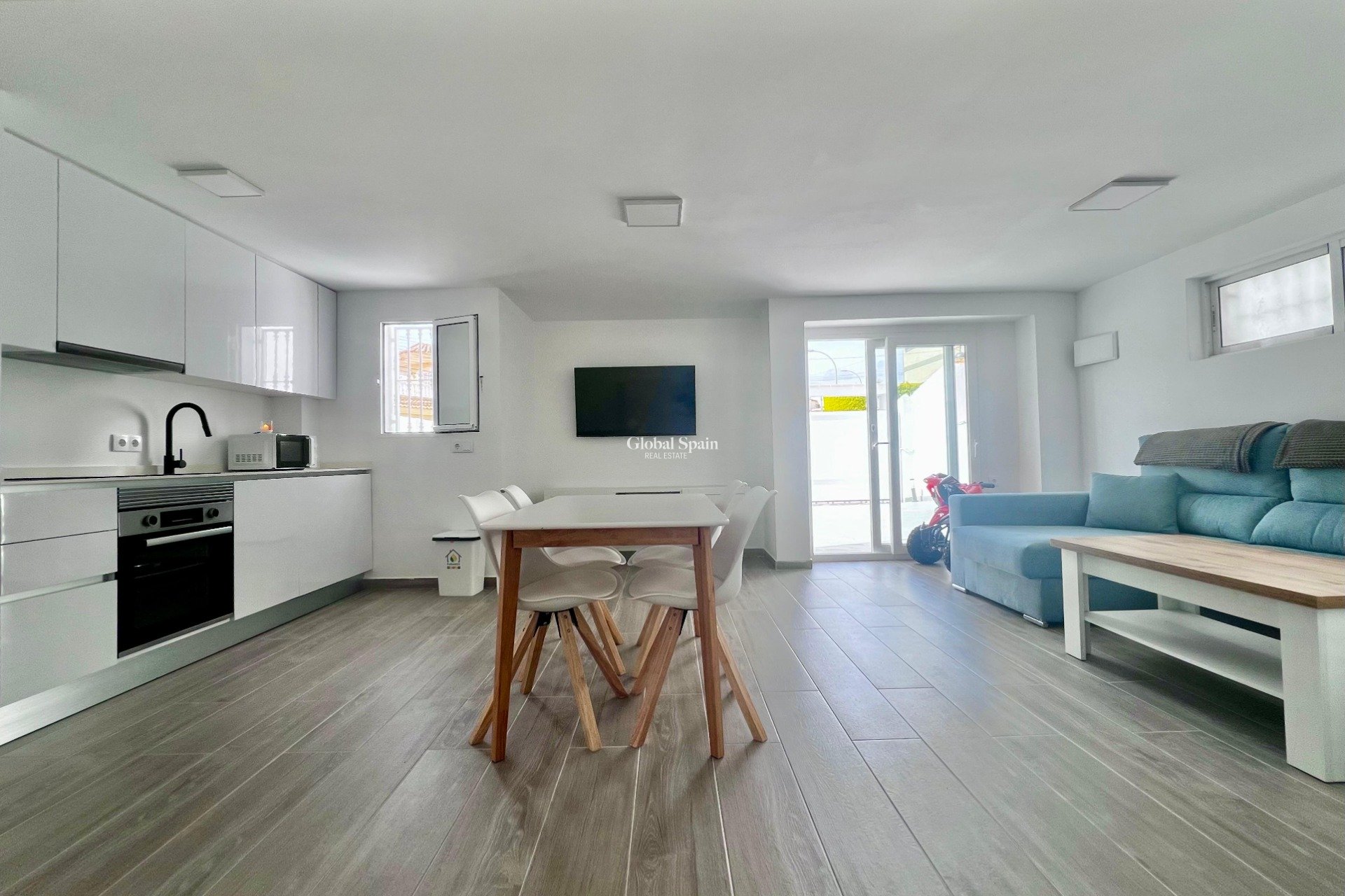 Venta - VILLA -
SAN MIGUEL DE SALINAS - Las filipinas