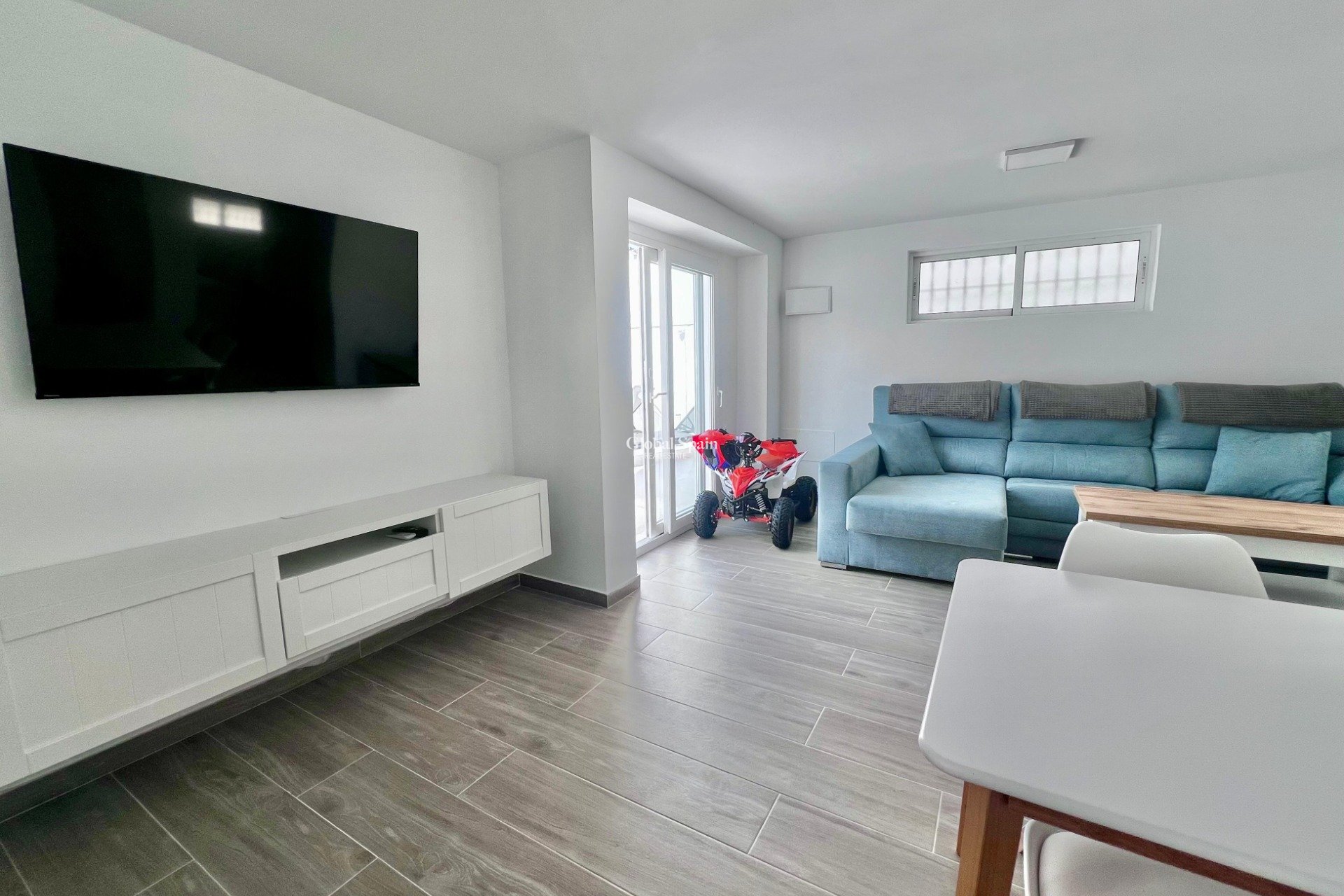 Venta - VILLA -
SAN MIGUEL DE SALINAS - Las filipinas