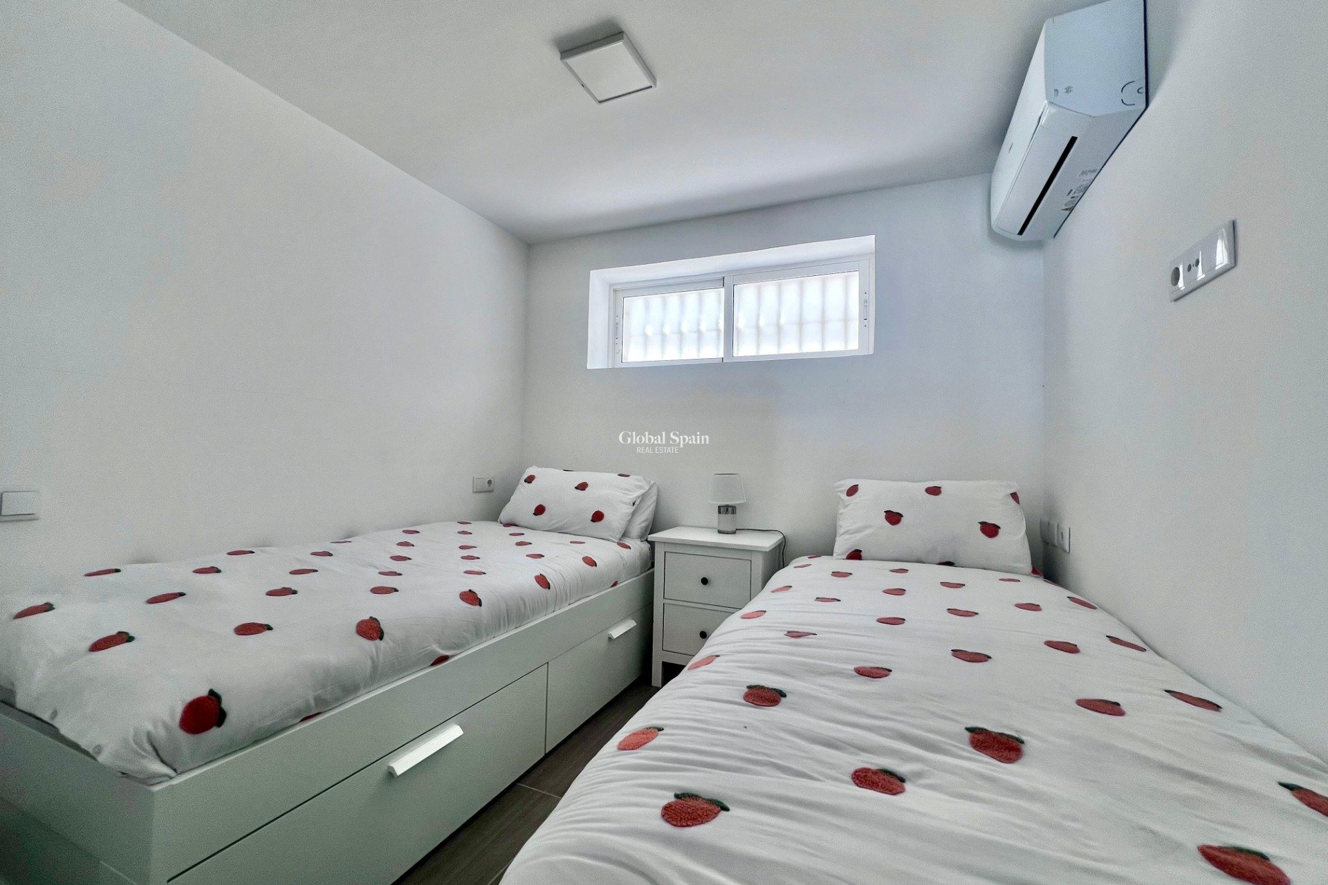 Venta - VILLA -
SAN MIGUEL DE SALINAS - Las filipinas