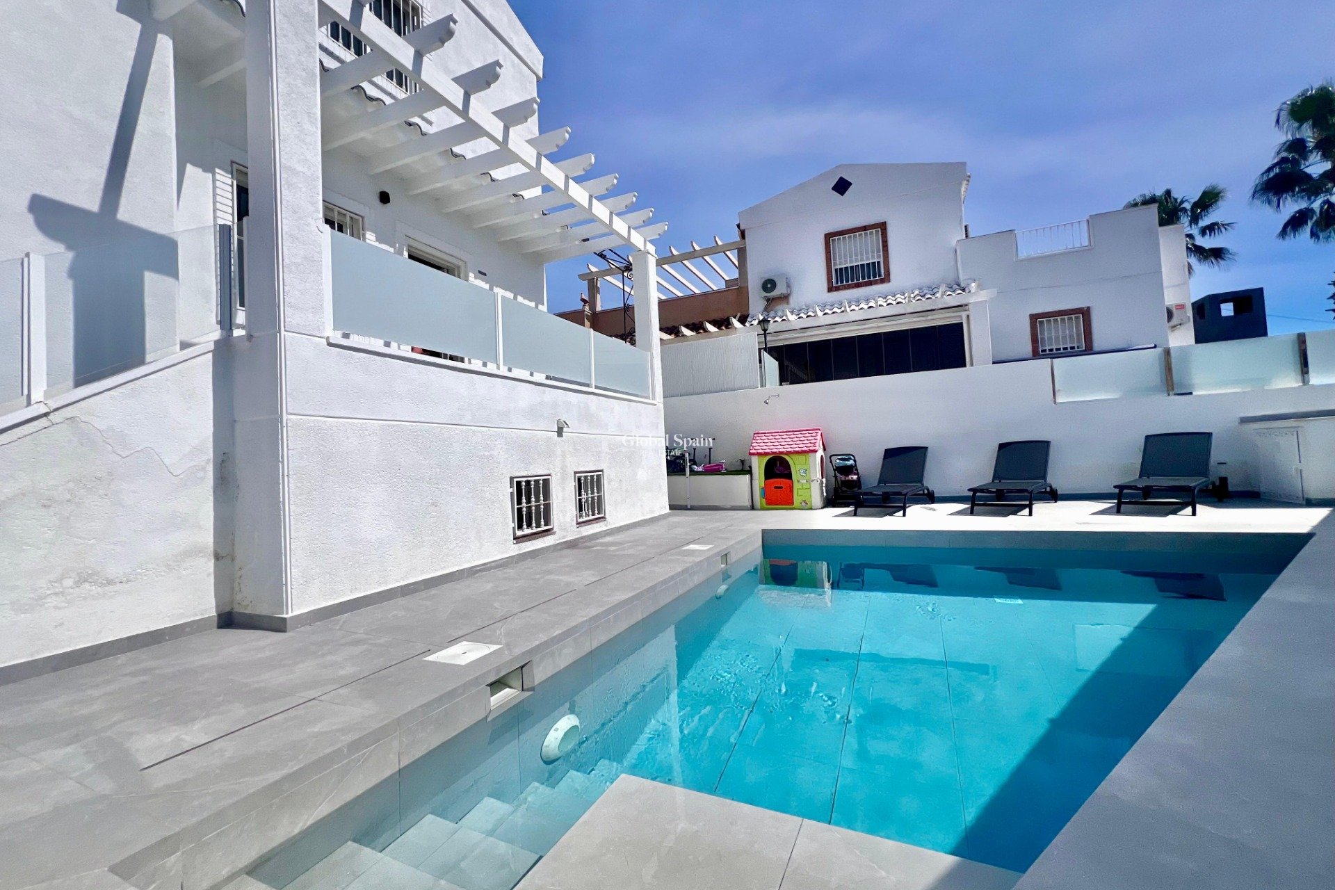 Venta - VILLA -
SAN MIGUEL DE SALINAS - Las filipinas