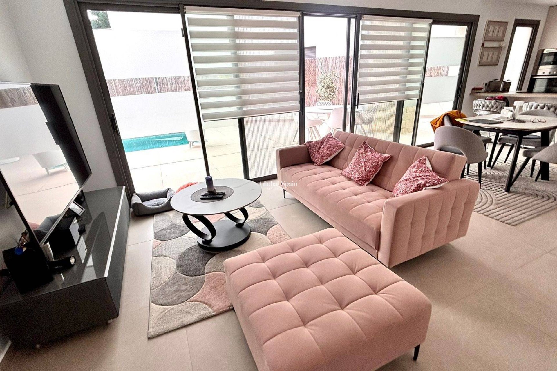 Venta - VILLA -
SAN MIGUEL DE SALINAS - Urbanizacion Blue Lagoon