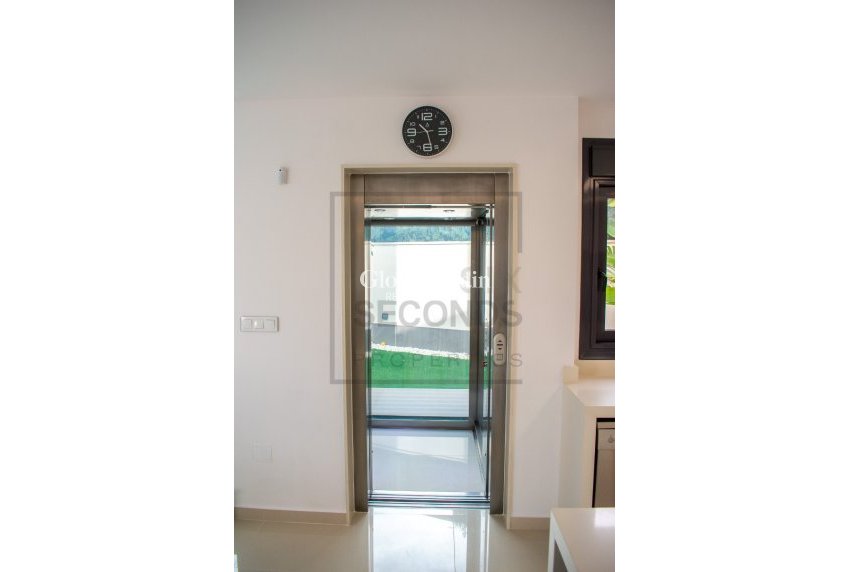 Venta - VILLA -
SAN MIGUEL DE SALINAS - Urbanizaciones