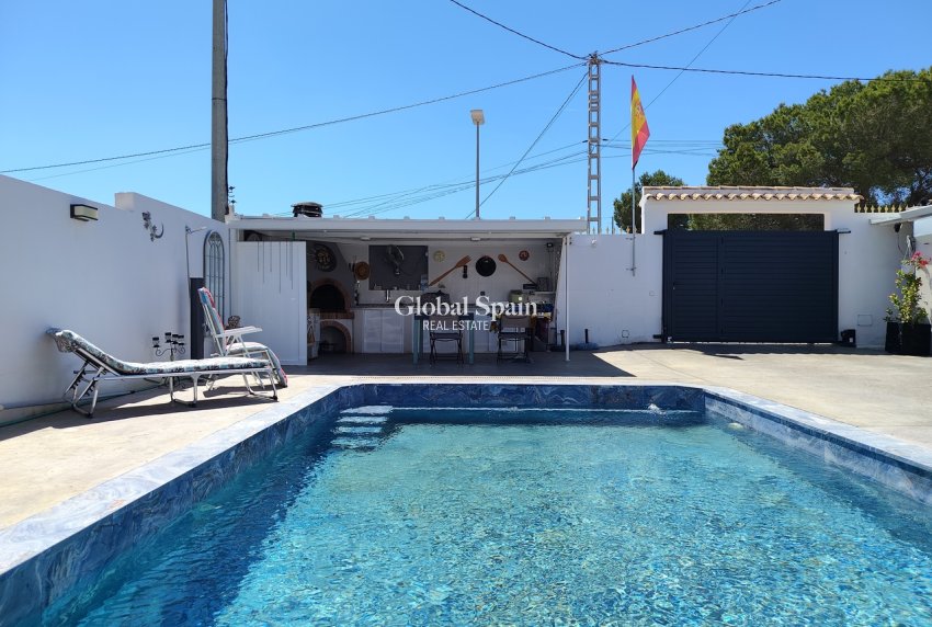 Venta - VILLA -
San Miguel / Vistabella Golf - Inland