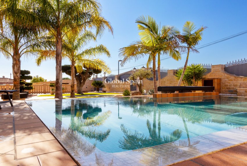 Venta - VILLA -
San Vicente del Raspeig - Inland