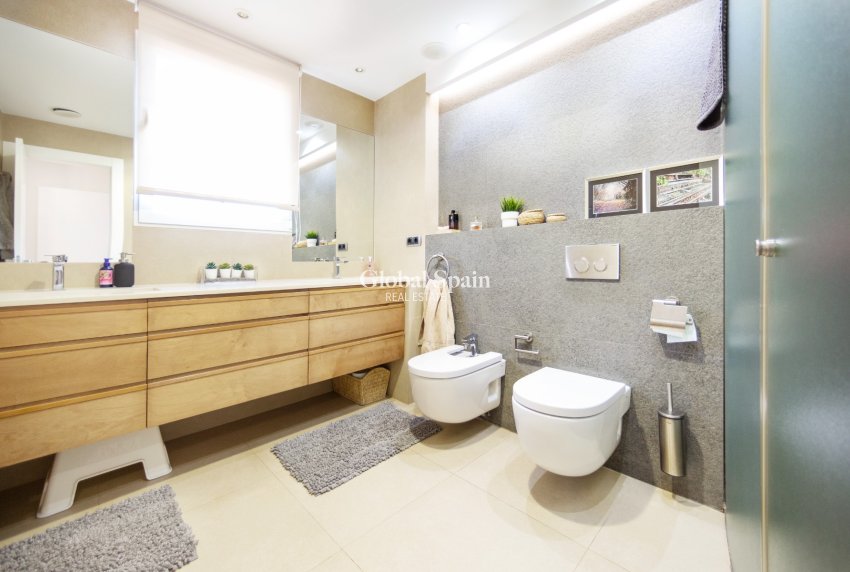 Venta - VILLA -
San Vicente del Raspeig - Inland