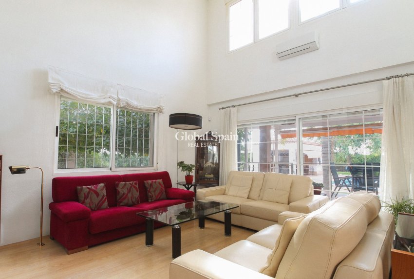 Venta - VILLA -
San Vicente del Raspeig - Inland