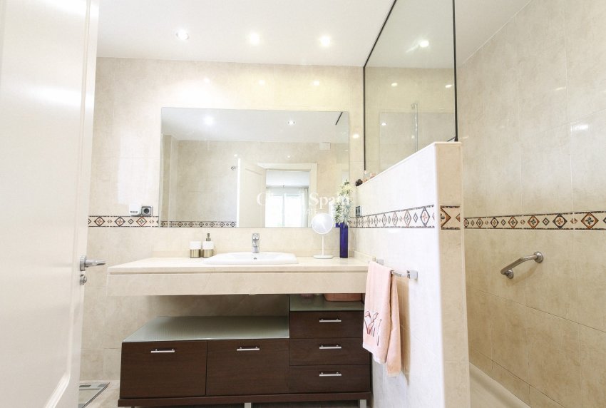 Venta - VILLA -
SAN VICENTE DEL RASPEIG - Inland