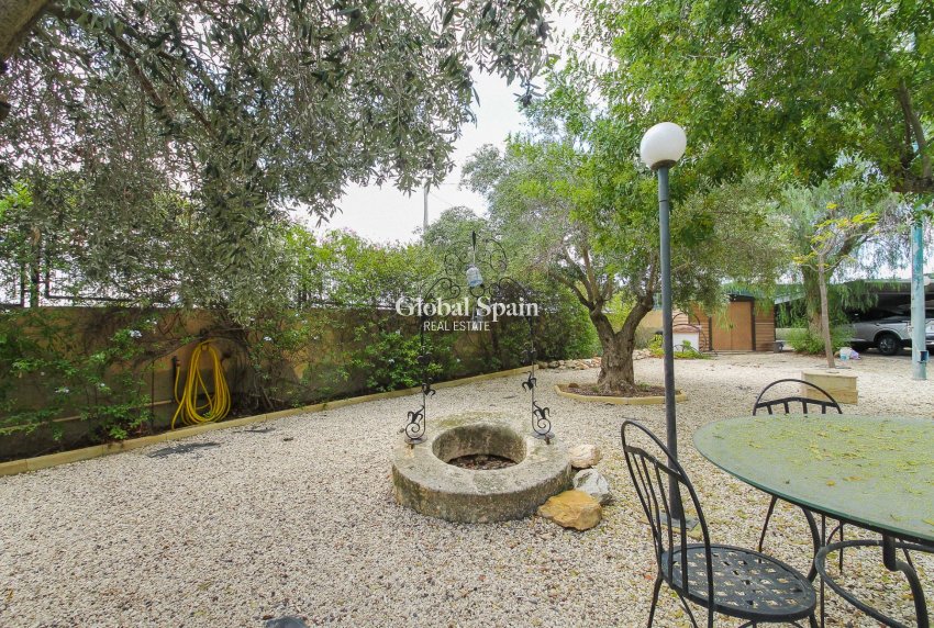 Venta - VILLA -
SAN VICENTE DEL RASPEIG - Inland