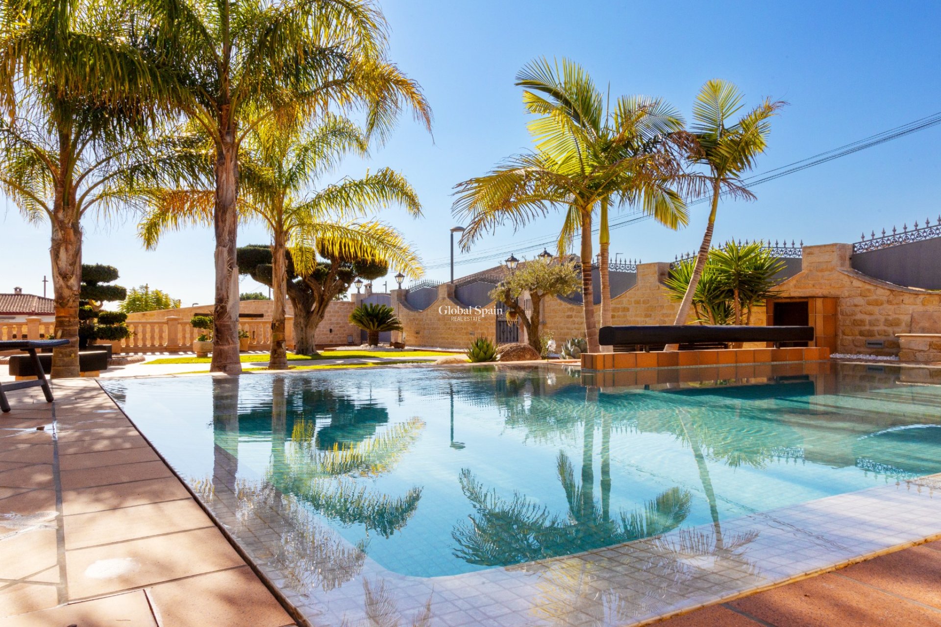 Venta - VILLA -
SAN VICENTE DEL RASPEIG - Inland