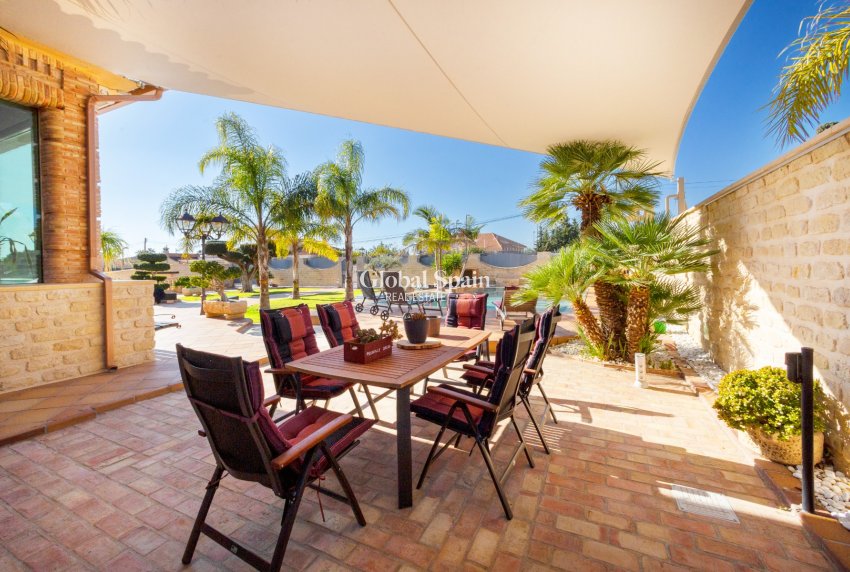 Venta - VILLA -
SAN VICENTE DEL RASPEIG - Inland