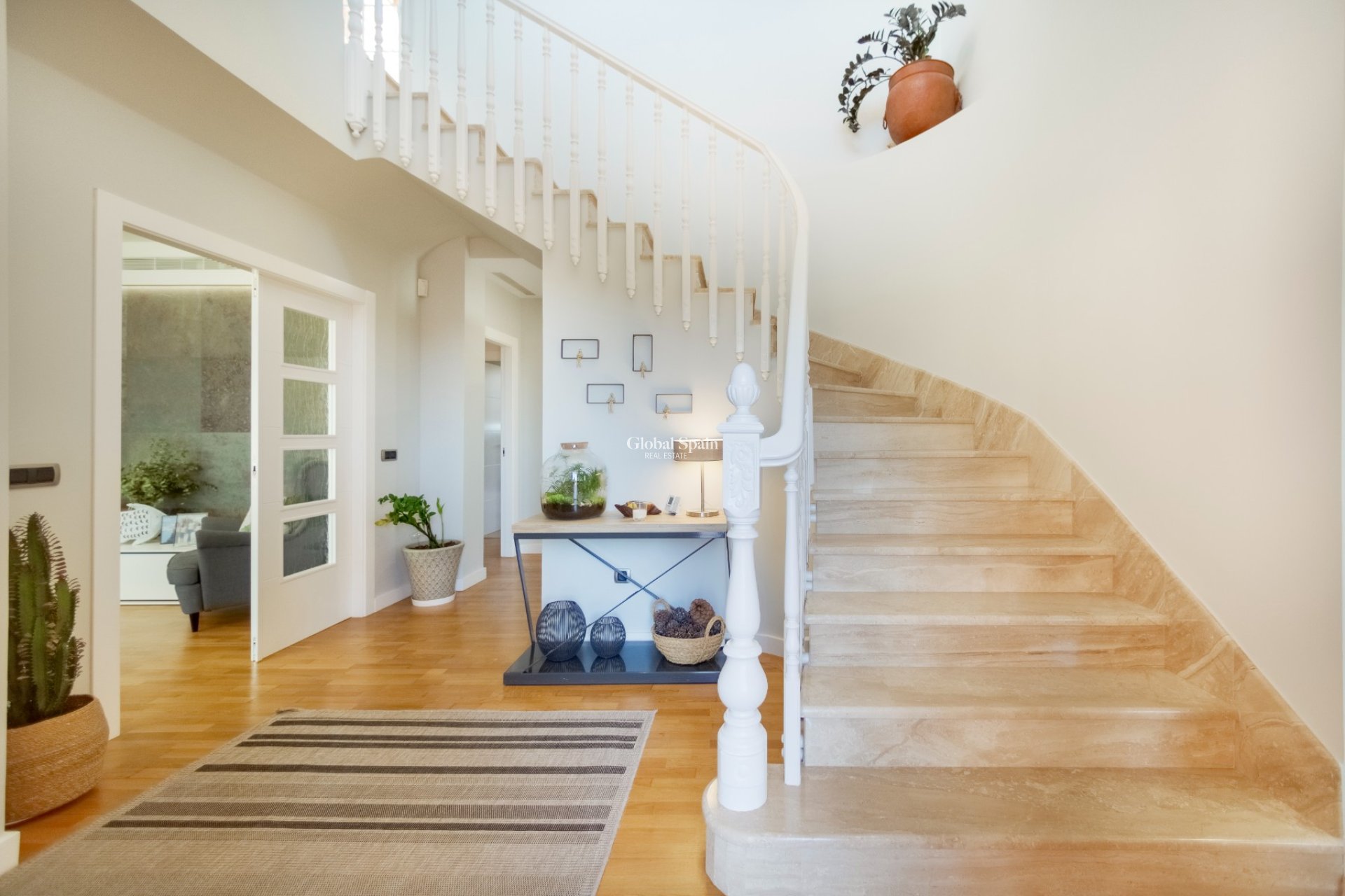 Venta - VILLA -
SAN VICENTE DEL RASPEIG - Inland