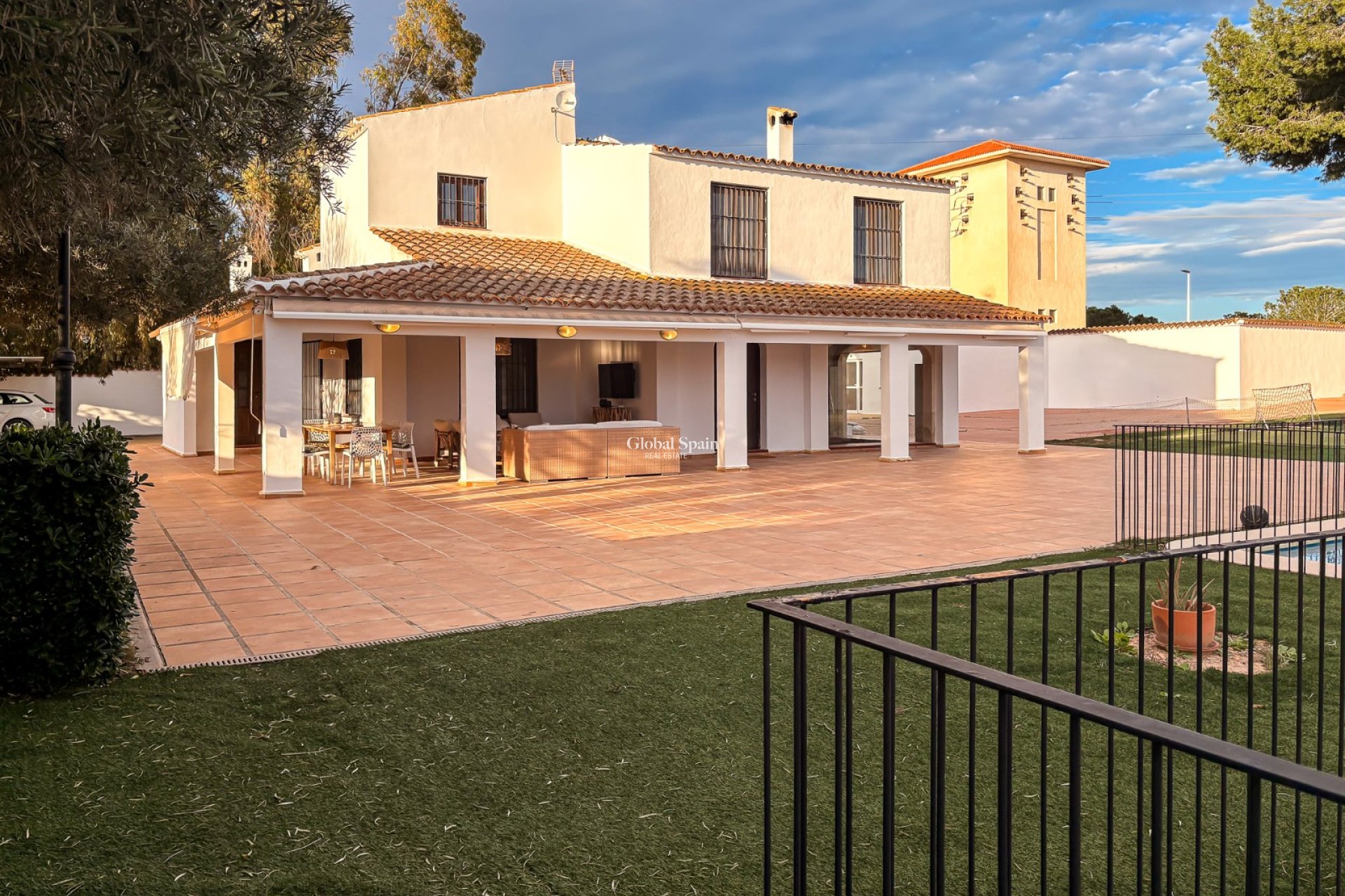 Venta - VILLA -
SANTA POLA - El Poble Llevanti