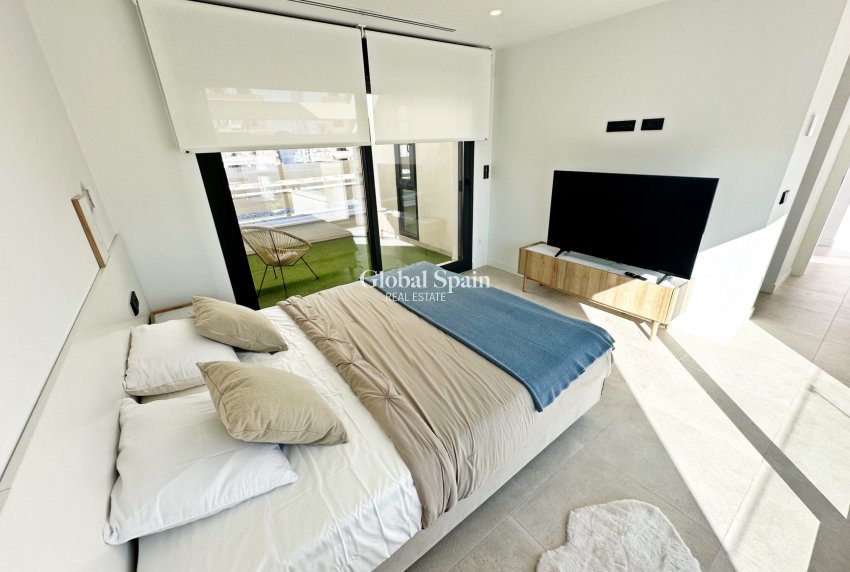 Venta - VILLA -
SANTA ROSALÍA - Inland