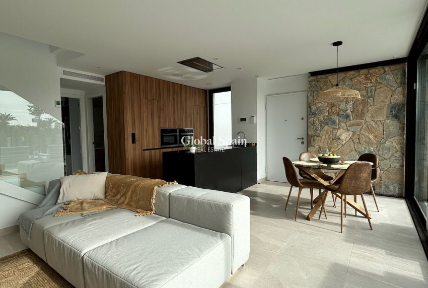 Venta - VILLA -
SANTA ROSALÍA - Inland