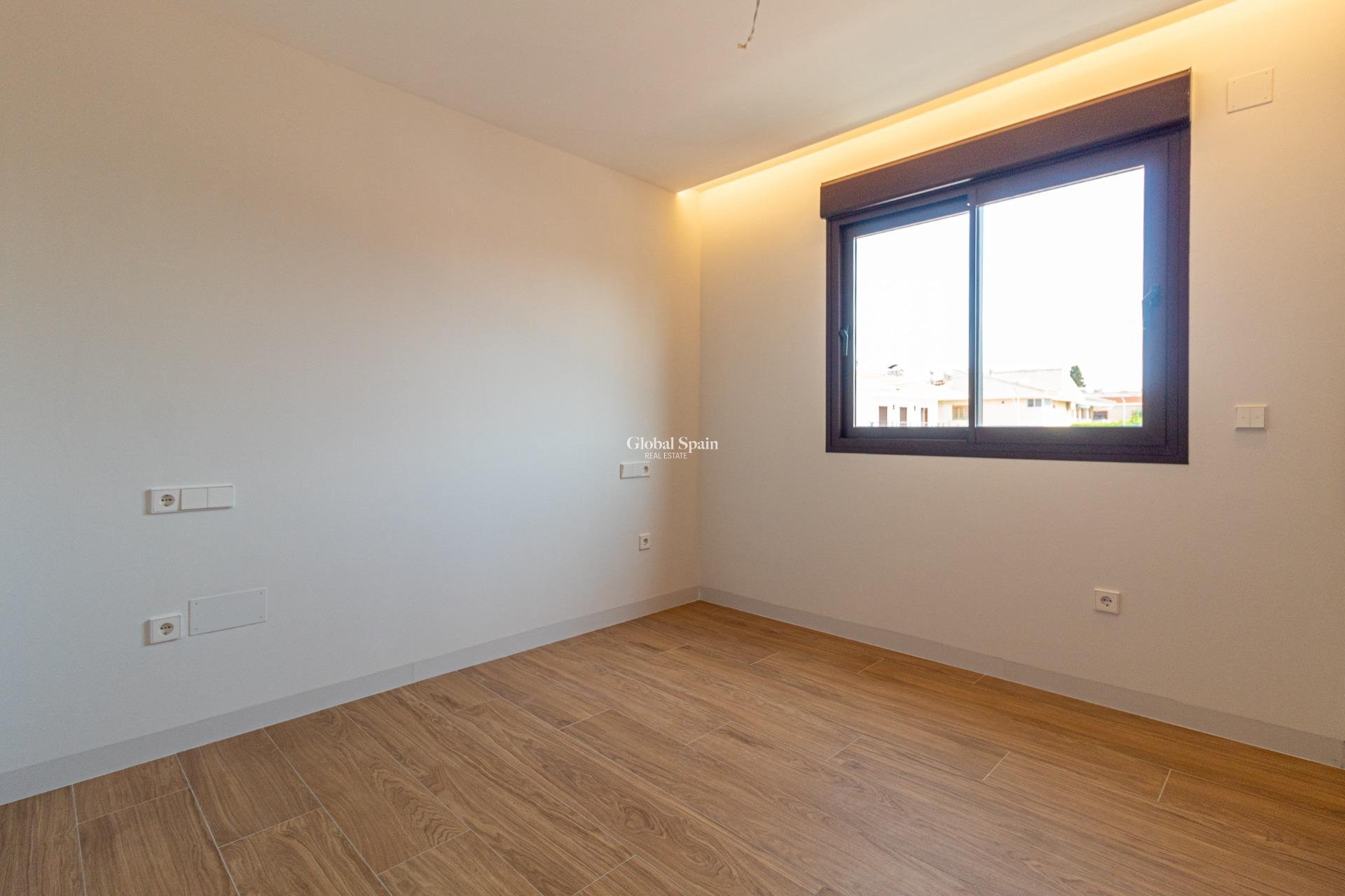 Venta - VILLA -
SANTIAGO DE LA RIBERA - Playa de santiago de la ribera