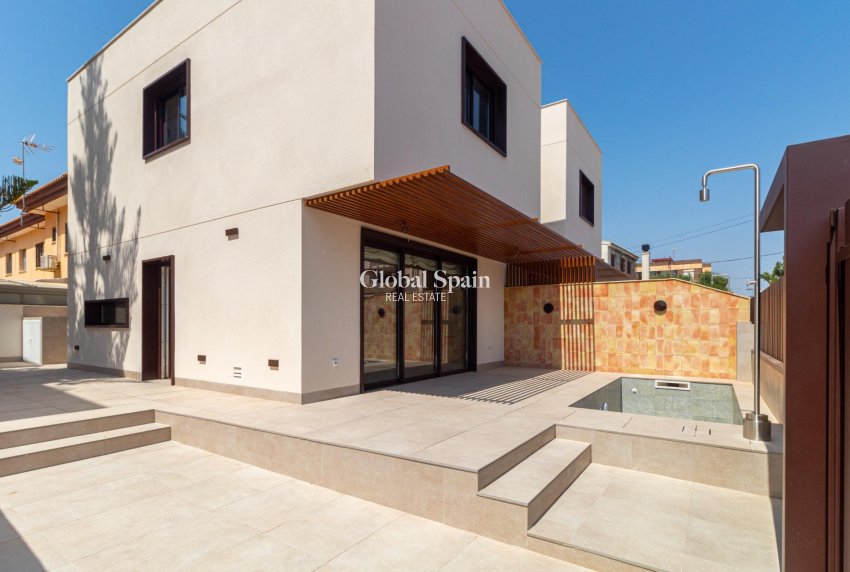 Venta - VILLA -
SANTIAGO DE LA RIBERA - Playa de santiago de la ribera