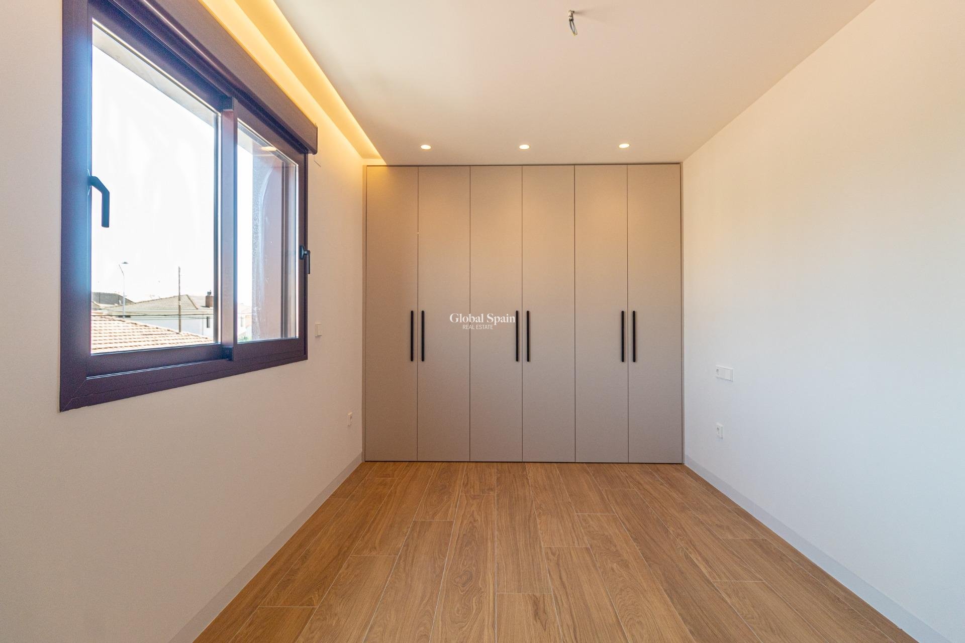 Venta - VILLA -
SANTIAGO DE LA RIBERA - Playa de santiago de la ribera