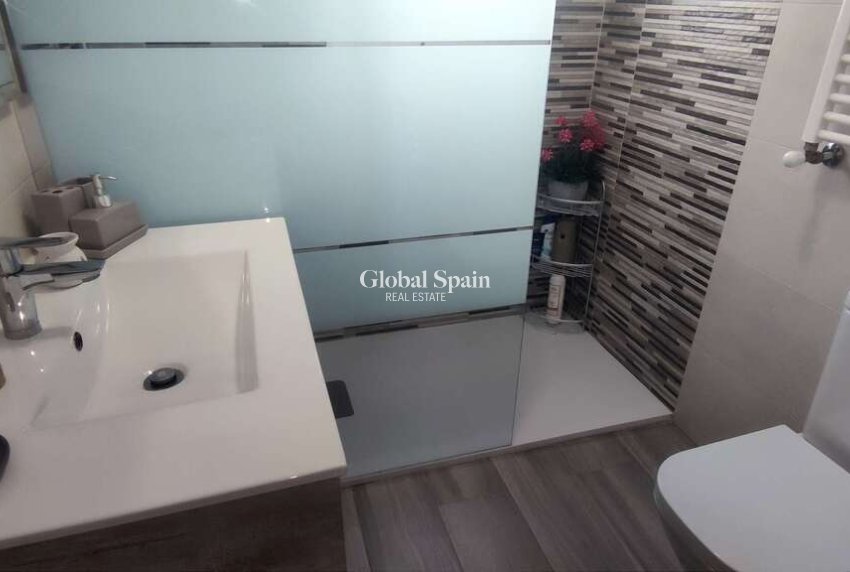 Venta - VILLA -
SAX - Inland