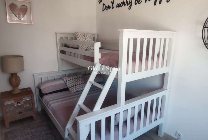 Venta - VILLA -
SAX - Inland