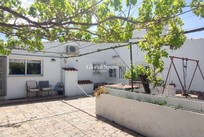 Venta - VILLA -
SAX - Inland