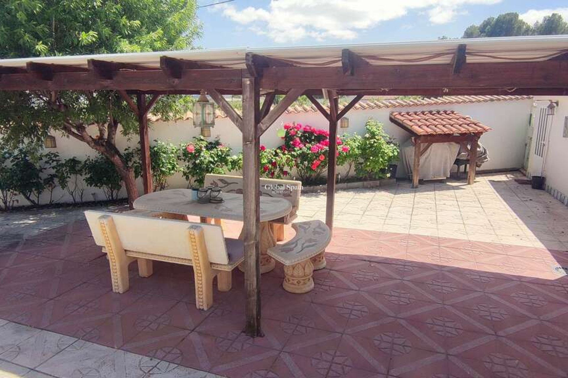 Venta - VILLA -
SAX - Inland