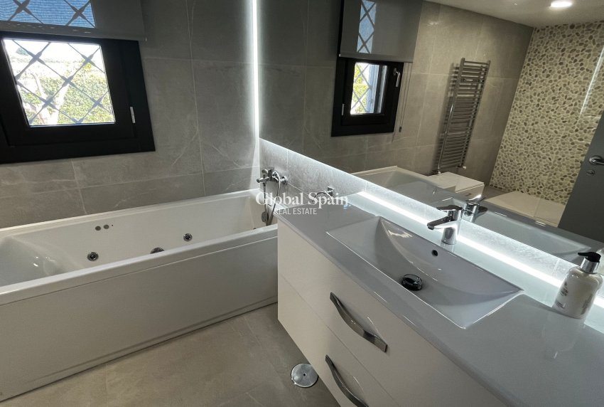 Venta - VILLA -
SUCINA - Inland