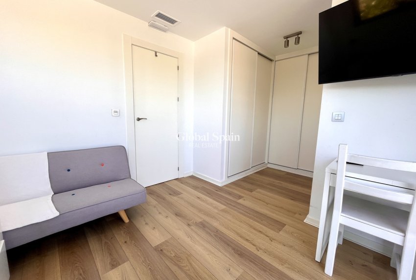 Venta - VILLA -
TORRE DE LA HORADADA - Costa Blanca