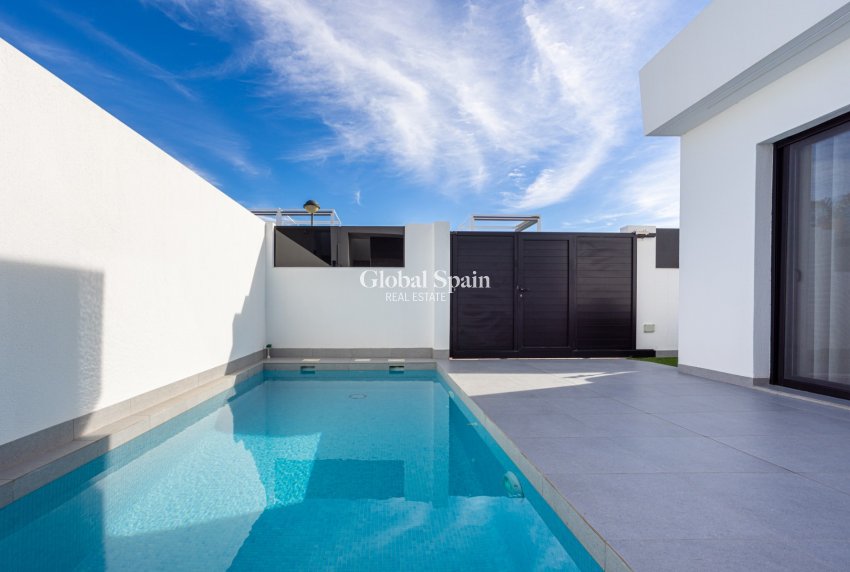 Venta - VILLA -
TORRE PACHECO - Inland