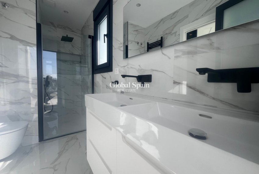 Venta - VILLA -
TORRE PACHECO - Inland