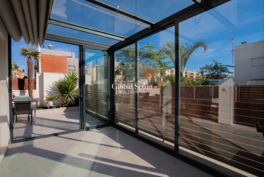 Venta - VILLA -
TORREVIEJA - Aguas nuevas 2