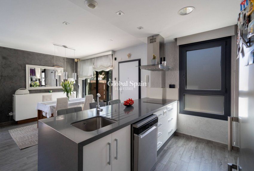 Venta - VILLA -
TORREVIEJA - Aguas nuevas 2