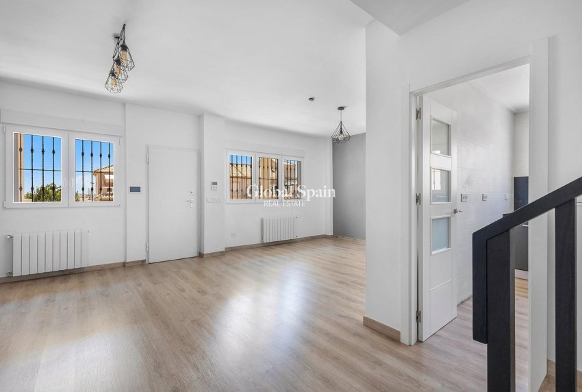 Venta - Villa -
TORREVIEJA - Aguas Nuevas