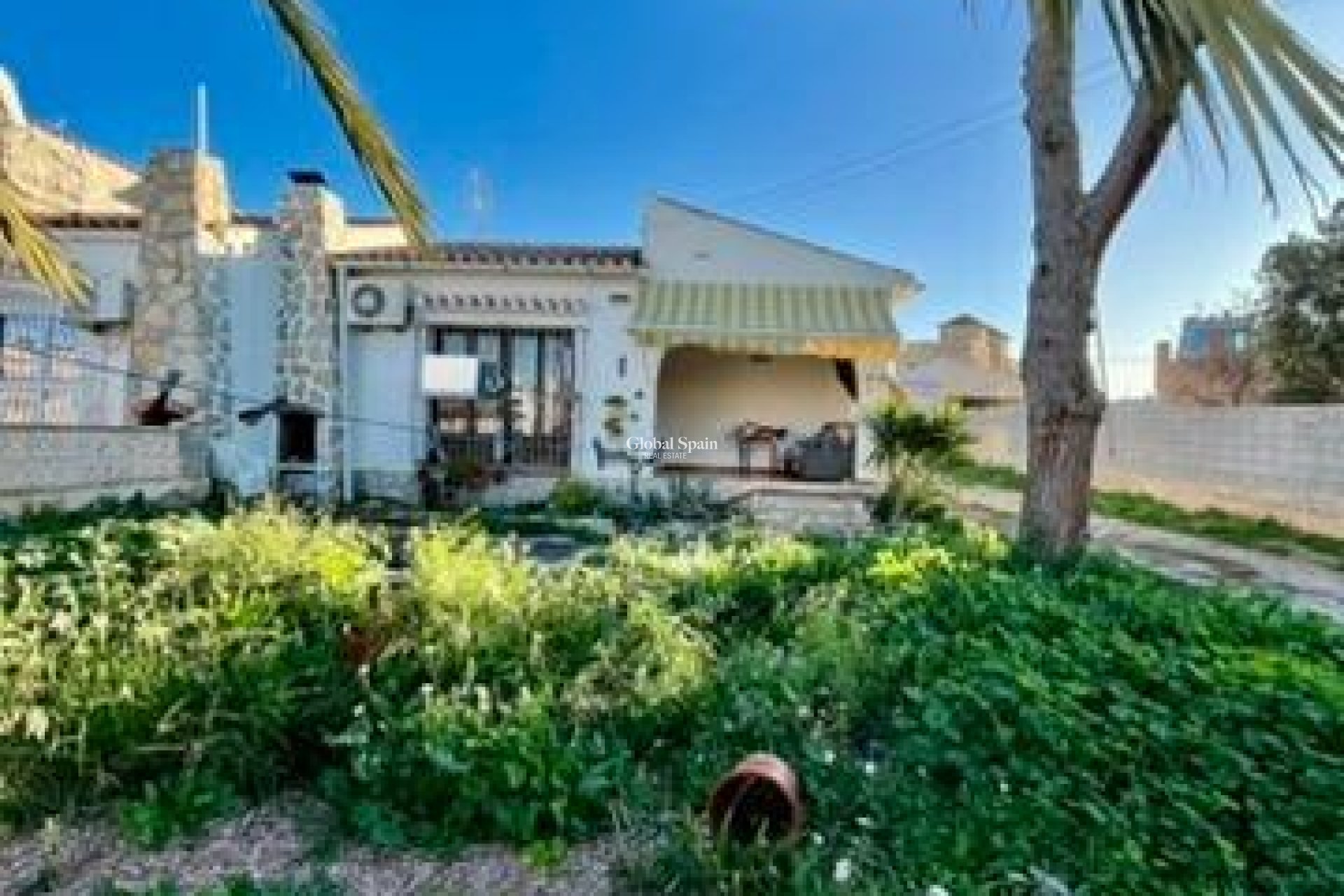 Venta - VILLA -
TORREVIEJA - Aguas Nuevas