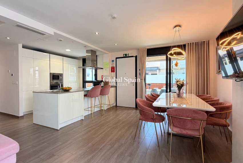 Venta - VILLA -
TORREVIEJA - Aguas Nuevas