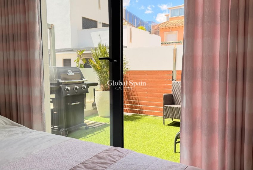 Venta - VILLA -
TORREVIEJA - Aguas Nuevas