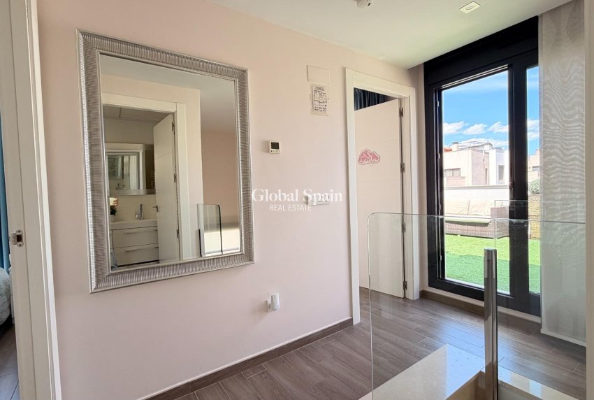 Venta - VILLA -
TORREVIEJA - Aguas Nuevas