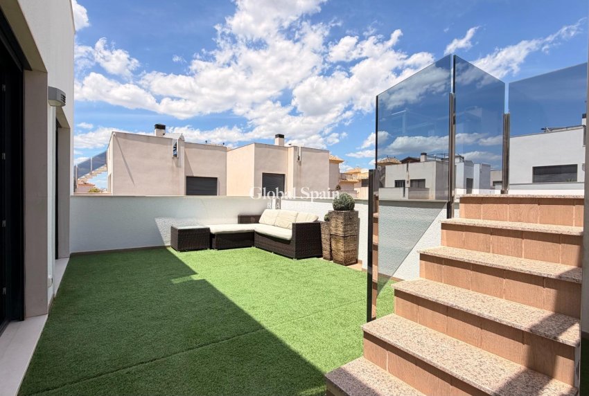 Venta - VILLA -
TORREVIEJA - Aguas Nuevas