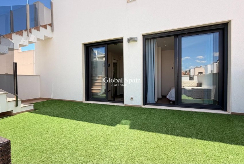 Venta - VILLA -
TORREVIEJA - Aguas Nuevas