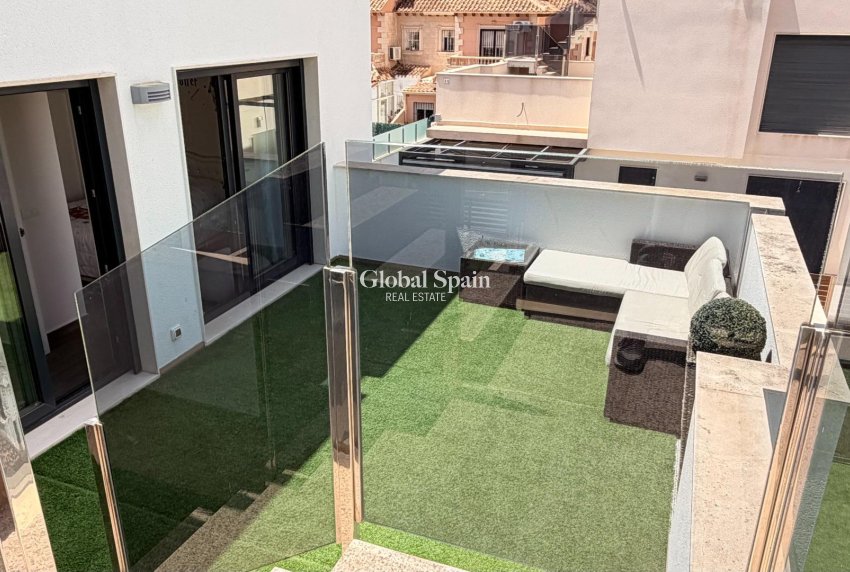 Venta - VILLA -
TORREVIEJA - Aguas Nuevas