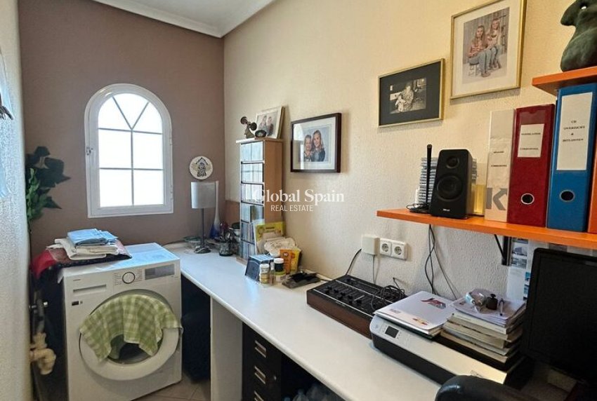 Venta - VILLA -
TORREVIEJA - Aguas Nuevas