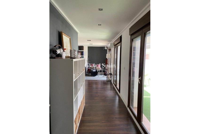 Venta - VILLA -
TORREVIEJA - Centro - Muelle Pesquero