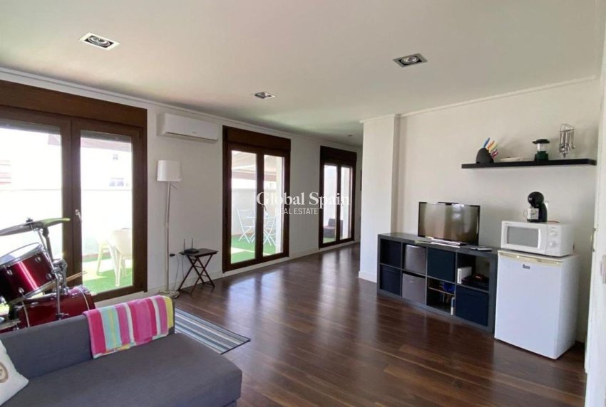 Venta - VILLA -
TORREVIEJA - Centro - Muelle Pesquero